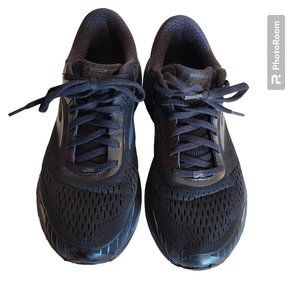 Brooks Running Shoes Women's Size 11 Medium (B) Black Adrenaline GTS 18 EUC